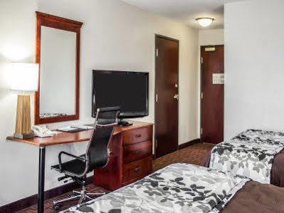 Hotel Sleep & Oklahoma North Edmond